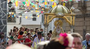 Procesión en la Fiesta de los Piostros